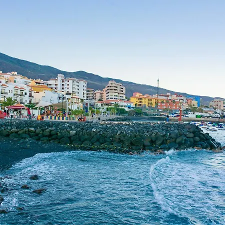 Apartamento Cozy With Pool, Parking And Sea View