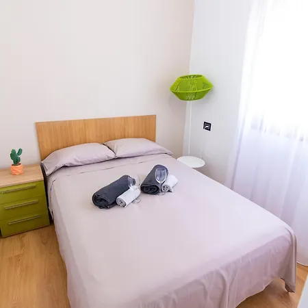 Cozy With Pool, Parking And Sea View Apartment *