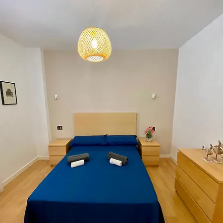 アパート Cozy With Pool, Parking And Sea View カンデラリア