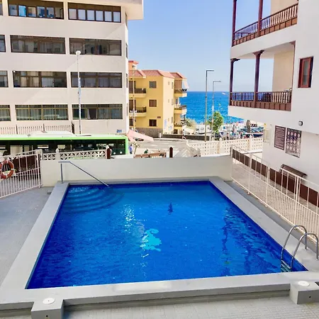 Cozy With Pool, Parking And Sea View Apartment *